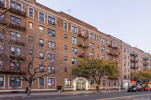 2124 31st St Apartments