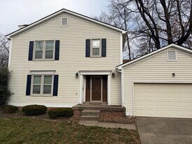 525 Vineleaf Dr in Louisville, KY - Building Photo