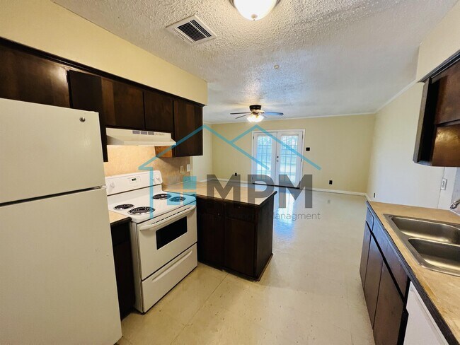 62 W Elmwood Dr-Unit -A in Monroe, LA - Building Photo - Building Photo