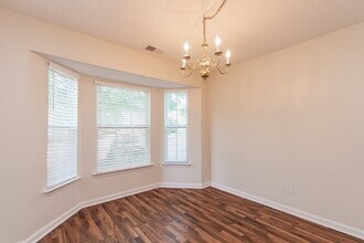 15476 Stone Hollow Dr in Huntersville, NC - Foto de edificio - Building Photo