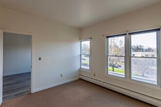 1838 Black Rock Tpke in Fairfield, CT - Building Photo - Building Photo