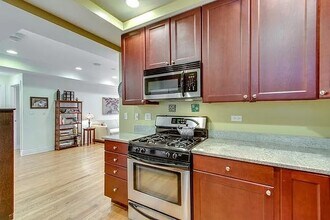 6333 N Glenwood Ave in Chicago, IL - Building Photo - Building Photo