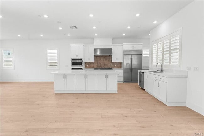 240 Sora in Irvine, CA - Building Photo - Building Photo