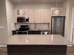 4819 Caroline St in Houston, TX - Building Photo - Building Photo