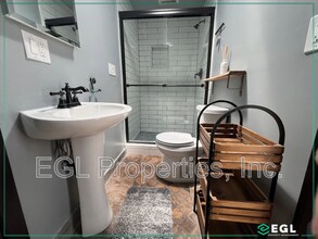 6657 Lindenhurst Ave in Los Angeles, CA - Building Photo - Building Photo