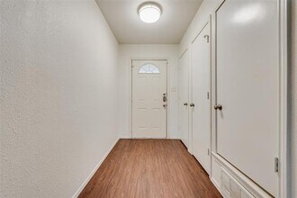 516 Roberts Dr in Saginaw, TX - Foto de edificio - Building Photo