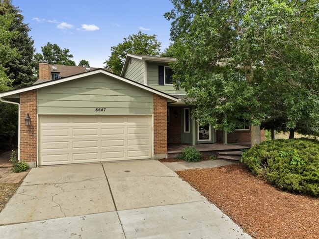 5647 Old Farm Cir E