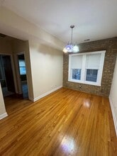 1330 W Estes Ave, Unit 1N in Chicago, IL - Building Photo - Building Photo