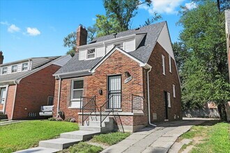 17421 Quincy St in Detroit, MI - Building Photo - Building Photo