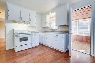 100 Bleacker Rd in Rochester, NY - Building Photo - Building Photo