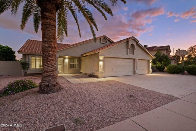 property at 5623 E Gelding Dr