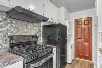 2632 38th Ave in Oakland, CA - Building Photo - Building Photo
