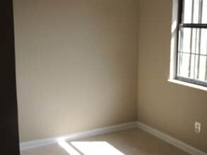 2000 Larimer St in Knoxville, TN - Building Photo - Building Photo