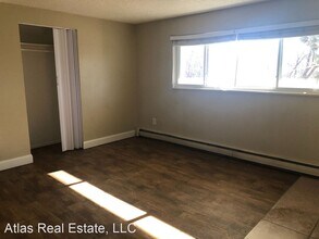 7135 Alegre Cir in Fountain, CO - Foto de edificio - Building Photo