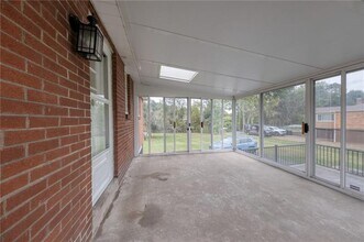 719 Cumberland Rd in Pittsburgh, PA - Building Photo - Building Photo