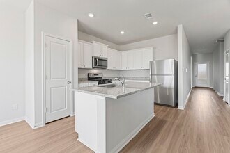 1023 Rosewood Trl in Beasley, TX - Building Photo - Building Photo