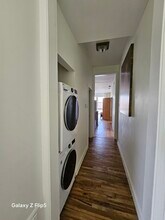 2417 W Warren Blvd, Unit 2 in Chicago, IL - Building Photo - Building Photo
