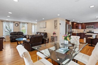 24 Loring Ave in Boxborough, MA - Building Photo - Building Photo