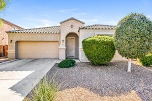 17157 W Lisbon Ln in Surprise, AZ - Building Photo