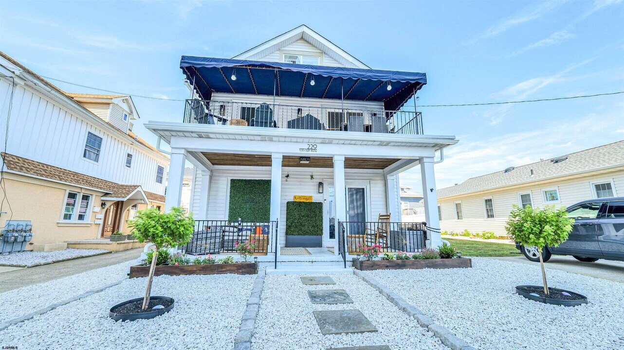 229 N Derby Ave in Ventnor City, NJ - Building Photo