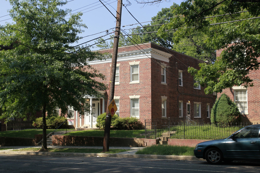 6110 14th St NW in Washington, DC - Building Photo