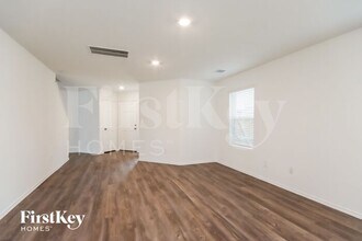 3731 Solanum Dr in Conroe, TX - Building Photo - Building Photo