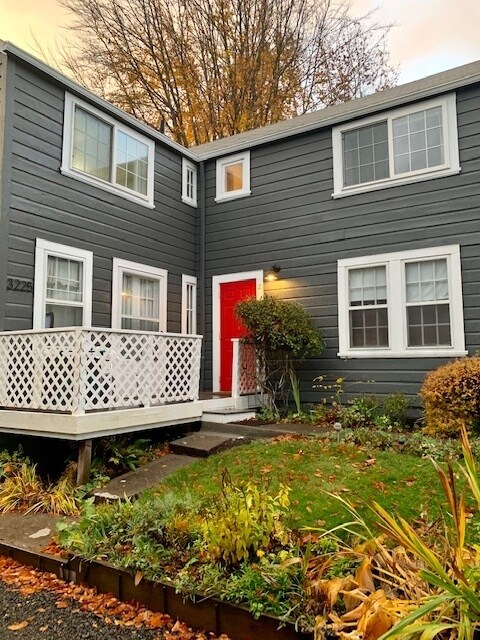 3225 SW 12th Ave-Unit -2 in Portland, OR - Building Photo