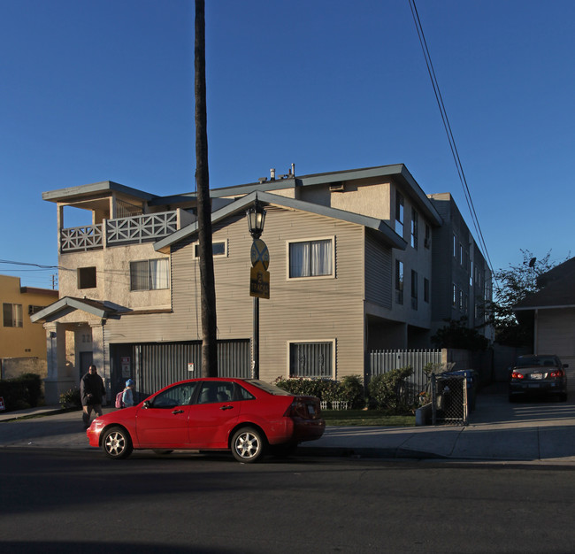 226 Avenue 57 in Los Angeles, CA - Foto de edificio - Building Photo