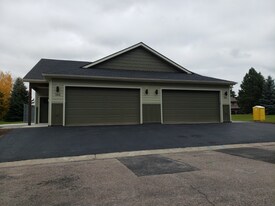 165 Fairway Blvd in Kalispell, MT - Building Photo