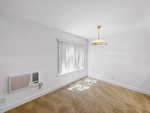 8560 Via Mallorca in San Diego, CA - Building Photo - Building Photo