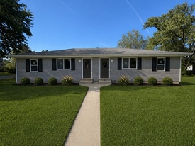 1426 W Lafayette Ave in Jacksonville, IL - Building Photo