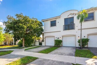 1730 Thomas St in Hollywood, FL - Building Photo - Building Photo