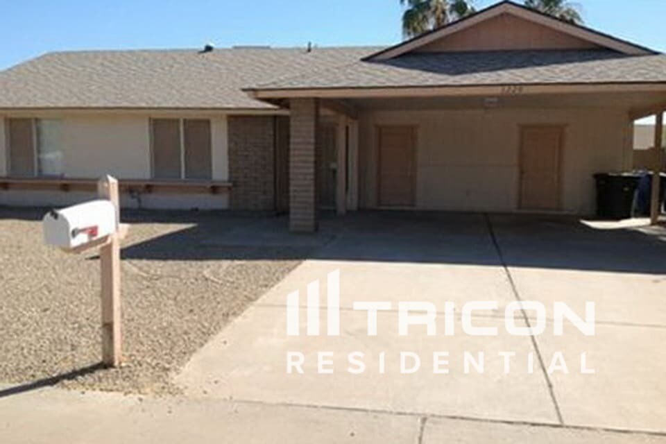 3224 N Woodburne Dr in Chandler, AZ - Building Photo