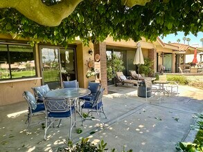 186 Madrid Ave in Palm Desert, CA - Foto de edificio - Building Photo