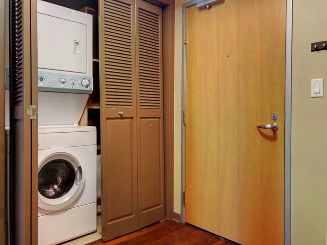 170 King St in San Francisco, CA - Building Photo - Building Photo