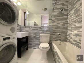 East 18th Street, Unit 3B in New York, NY - Foto de edificio - Building Photo