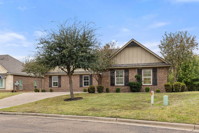 19 N Shore Cir in Waco, TX - Building Photo - Building Photo