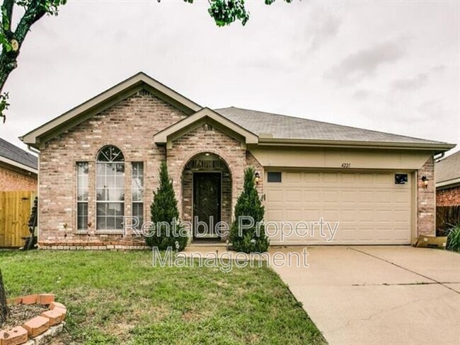 4221 Park Village Ct