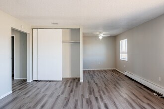 Fitzsimons Junction in Aurora, CO - Building Photo - Interior Photo