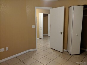 5353 W Customer Ct in Lecanto, FL - Building Photo - Building Photo