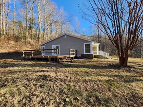 39 Summer Haven Rd in Swannanoa, NC - Building Photo - Building Photo