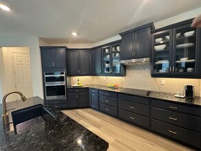 7315 34th Ct E in Sarasota, FL - Building Photo - Building Photo