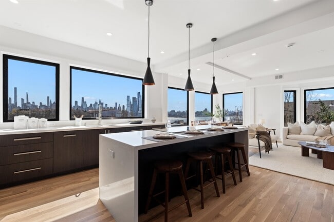 80 Hackensack Plank Rd in Weehawken, NJ - Building Photo - Building Photo