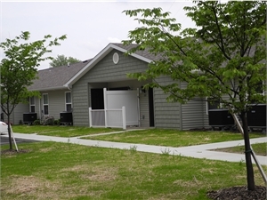 Dogwood Place in Mount Vernon, OH - Building Photo