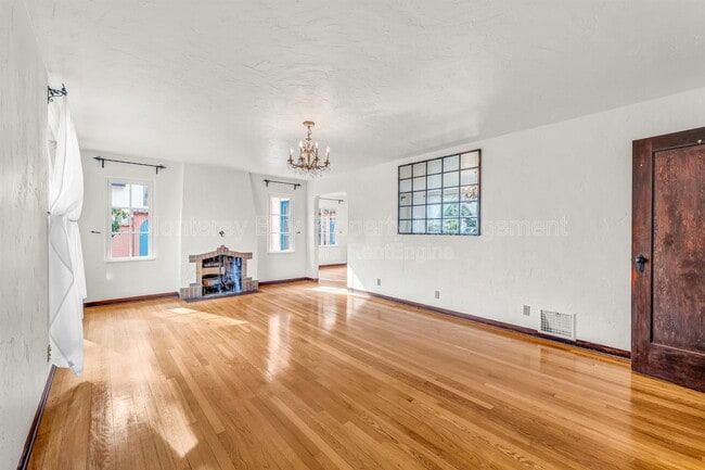 940 14th St in Pacific Grove, CA - Building Photo - Building Photo