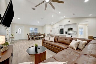 7724 Simon Ridge Ct in Kissimmee, FL - Building Photo - Building Photo