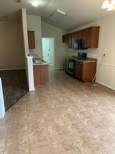9301 Remington Avenue in Lubbock, TX - Foto de edificio - Building Photo