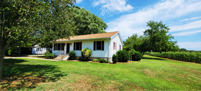 10003 Old Princess Anne Rd in Westover, MD - Building Photo - Building Photo