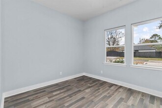 1010 Junell St in Houston, TX - Building Photo - Building Photo