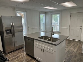 652 Chatham St NW in Grand Rapids, MI - Building Photo - Building Photo